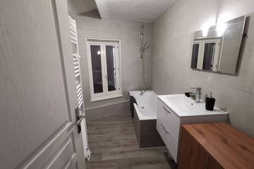Appartement De Vacances pour 4 Personnes dans Ambérieu-en-Bugey, Belley, Photo 2