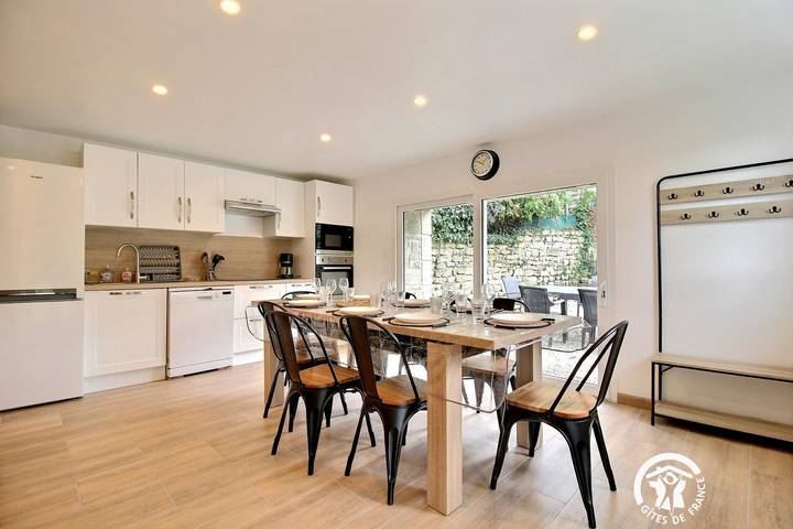 Gîte pour 8 personnes, avec jardin à Ploemeur - 3