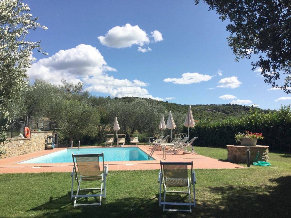Double Room with Balcony in Montecchio Arezzo, Castiglion Fiorentino