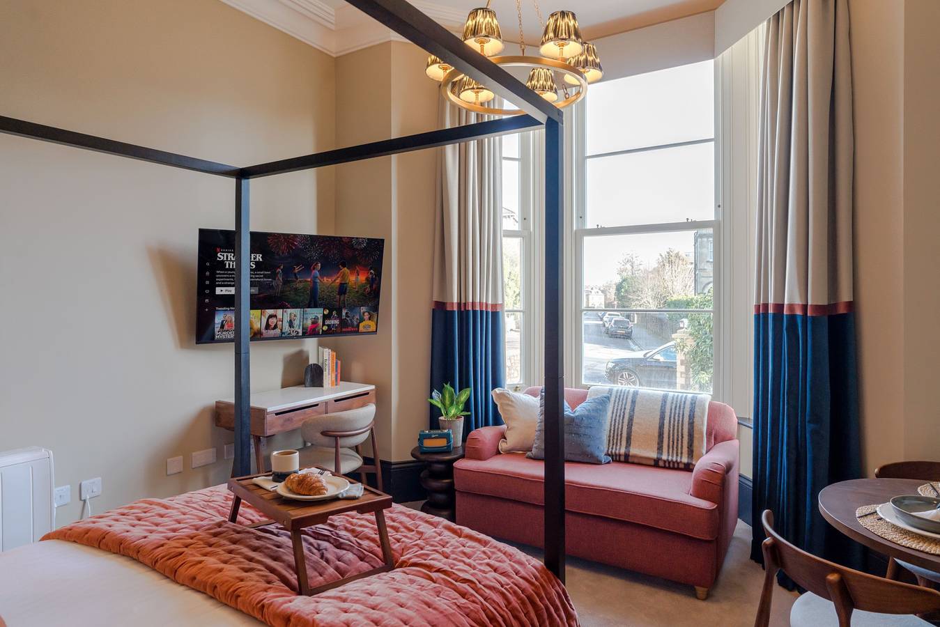 Entire apartment, Pembroke House | Studio with Separate Kitchen in Bristol, South West England