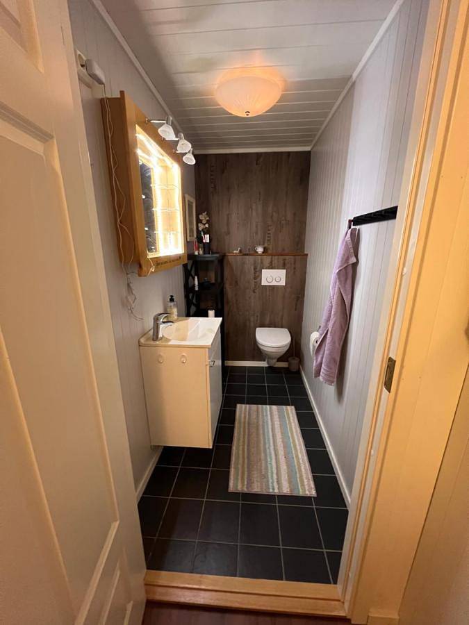 Gîte pour 2 personnes, avec terrasse et jardin à Leknes - 3