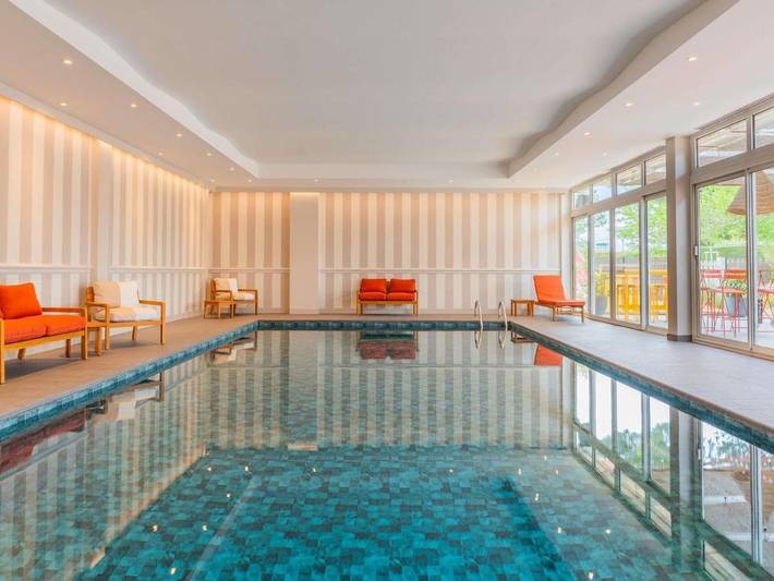 Hotel para 4 personas, con piscina además de sauna y jardín, Se admiten mascotas - 1