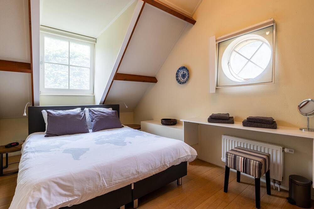 Schönes Ferienhaus - Jacuzzi und großem Garten in Oldenzaal, Twente