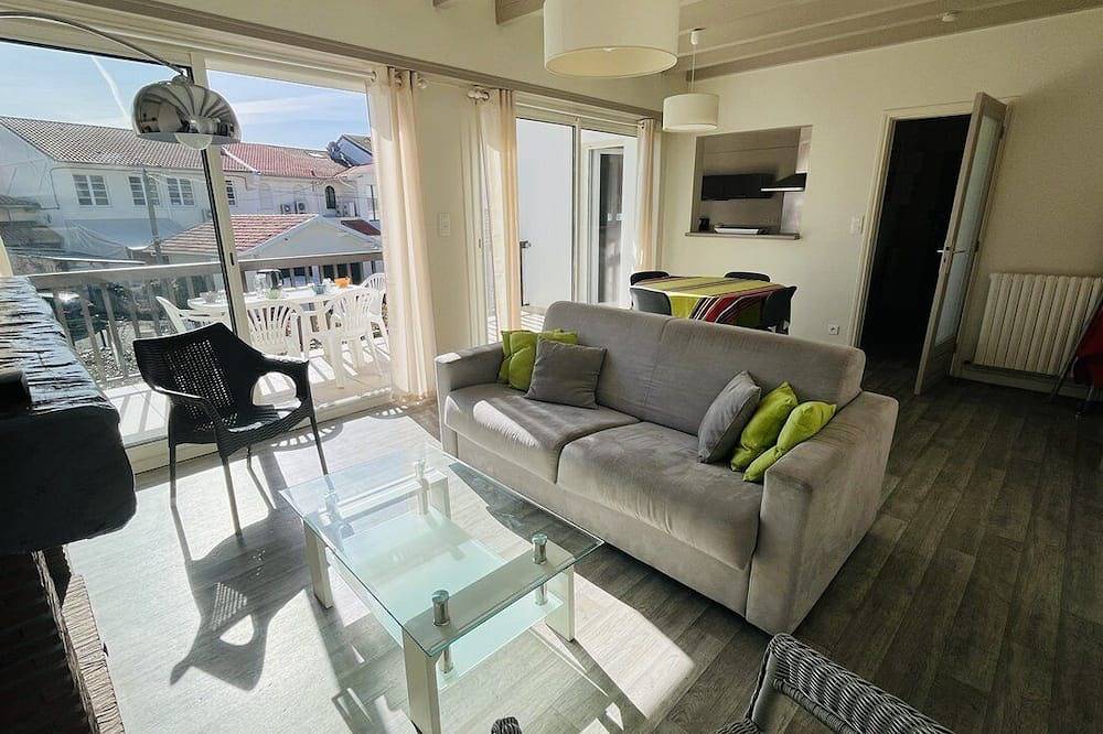 Entire apartment, Apartment 'la pierre bleue' in Lake Hossegor, Hossegor