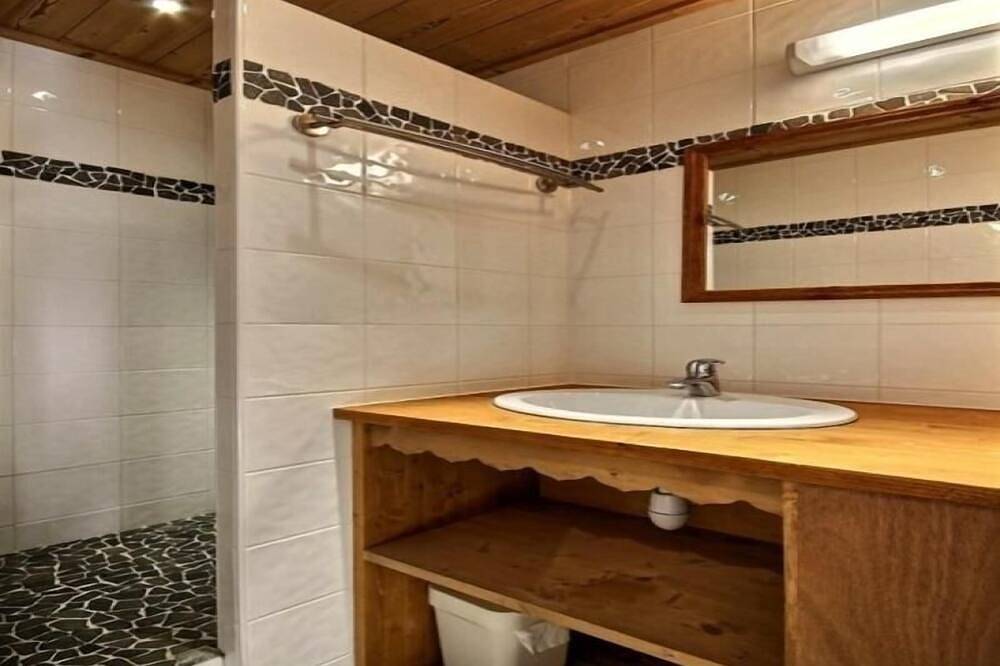 Ganze Wohnung, Renovierte Wohnung für 5 Pers, direkt an der Piste in La Plagne in Plagne Centre, La Plagne-Tarentaise