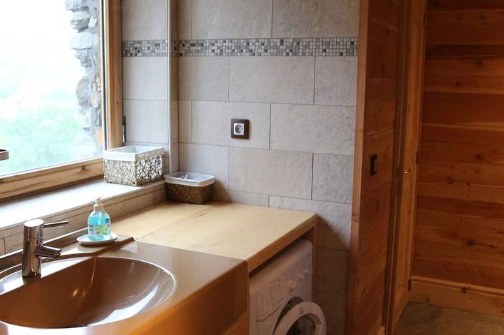 Gîte pour 2 personnes, avec jardin et balcon, animaux acceptés à Villaroger - 4