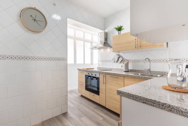 Apartamento entero, Apartamento Residencial Limonar con A/C y Wi-Fi in Málaga (Este), Málaga