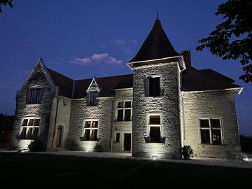 Maison d’hôte pour 2 personnes, avec vue ainsi que jardin et terrasse à Saint-Clair-de-la-Tour