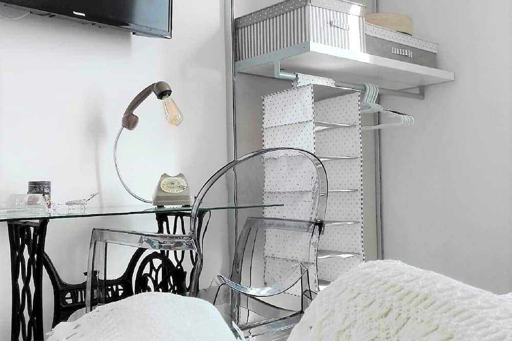 Ganze Wohnung, \"Déjà Vu\" Übernachtung mit Frühstück in Crotone, Crotone Provinz