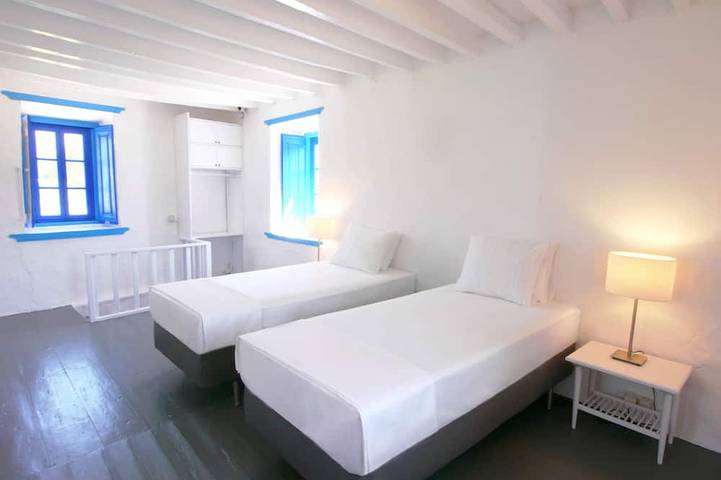 Location de vacances pour 3 personnes, avec terrasse et jardin dans Patmos - 3