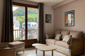 Gîte pour 6 personnes, avec balcon dans Office de Tourisme de Luchon