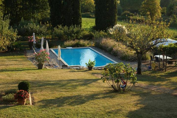 Chambre d’hôte pour 3 personnes, avec Terrasse et Jardin ainsi que Piscine et Vue à Prayssac - 4
