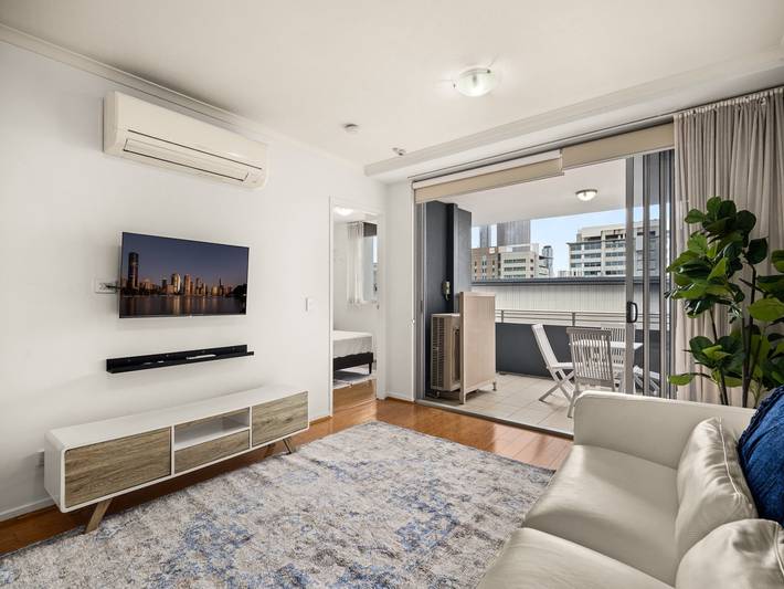 Vacation rental for 4 people, with sauna and balcony/terrace, with pets in Brisbane