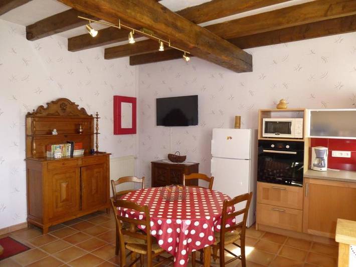 Location de vacances pour 4 personnes, avec terrasse à Charrais - 3