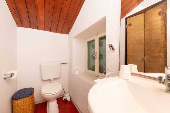 Gästehaus für 8 Personen, mit Balkon und Garten - 1