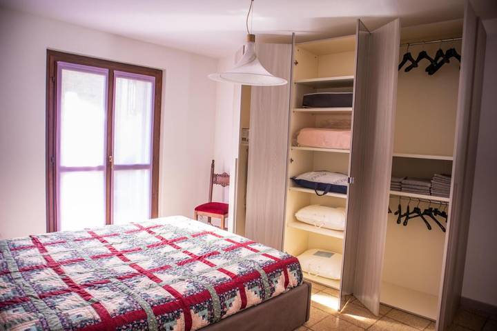 Gîte pour 4 personnes, avec terrasse et vue à Sondrio - 2