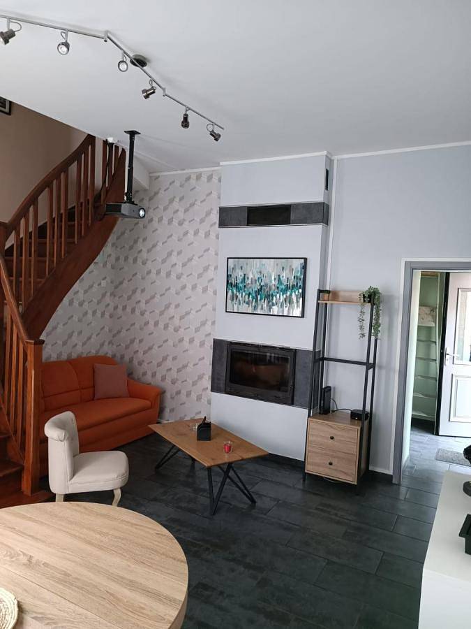 Two-Bedroom House in Valenciennes, Région de Valenciennes
