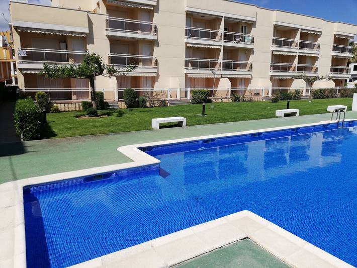 Apartamento para 4 personas, con Terraza además de Jardín y Piscina en Playa Xeraco