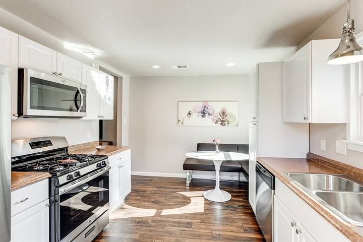 Vacation rental for 4 people, with yard and terrace, with pets in Denton