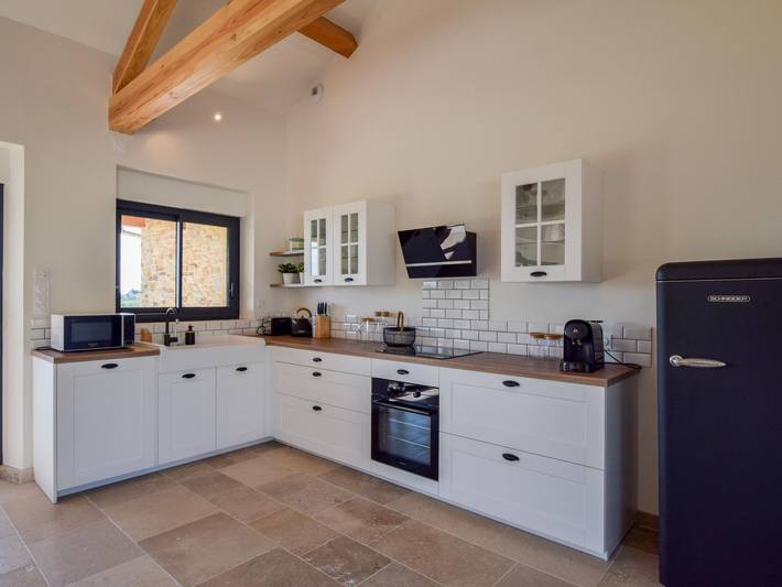 Location de vacances pour 8 personnes, avec terrasse ainsi que piscine et jardin, animaux acceptés à Saint-Médard-d'Excideuil - 4