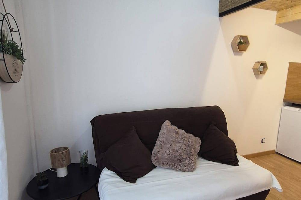 Studio cosy terrasse privée in Garéoult, Côte méditerranéenne (France)