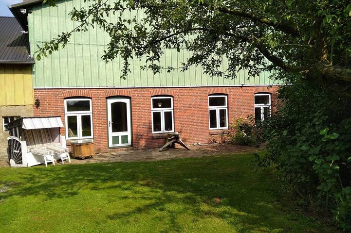 Ferienwohnung für 5 Personen, mit Garten und Terrasse, mit Haustier