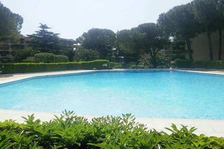 Appartement de vacances pour 4 personnes, avec jardin et piscine, animaux acceptés - 1