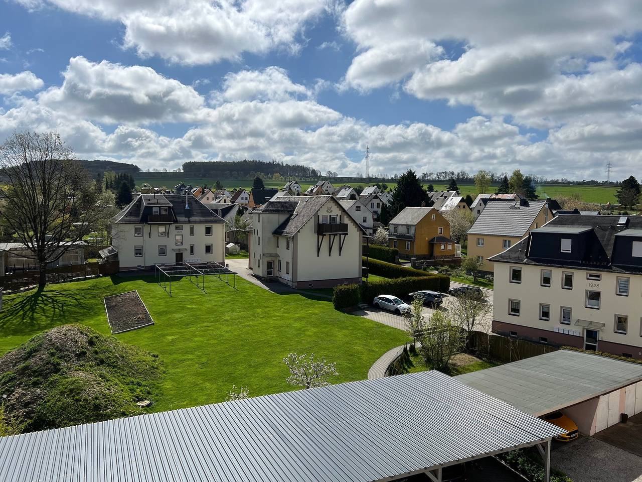 Appartement entier, Appartement en duplex avec balcon, jardin commun, Wi-Fi, aire de jeux et grand jardin in Oelsnitz (Monts-Métallifères), Monts Métallifères