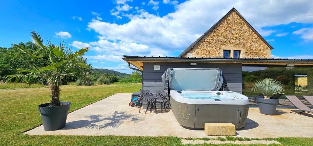 Chambre d’hôte pour 2 personnes, avec jardin ainsi que jacuzzi et piscine en Dordogne - 4
