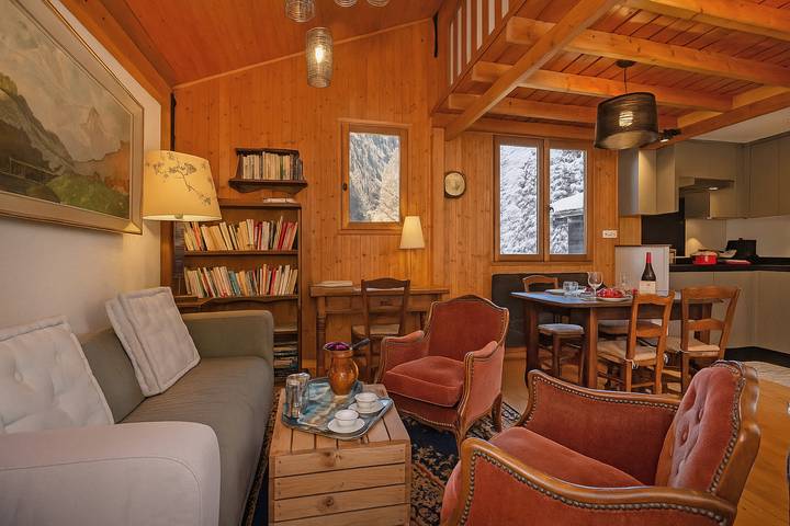 Chalet pour 4 personnes, avec terrasse, adapté aux familles à Chamonix-Mont-Blanc - 2