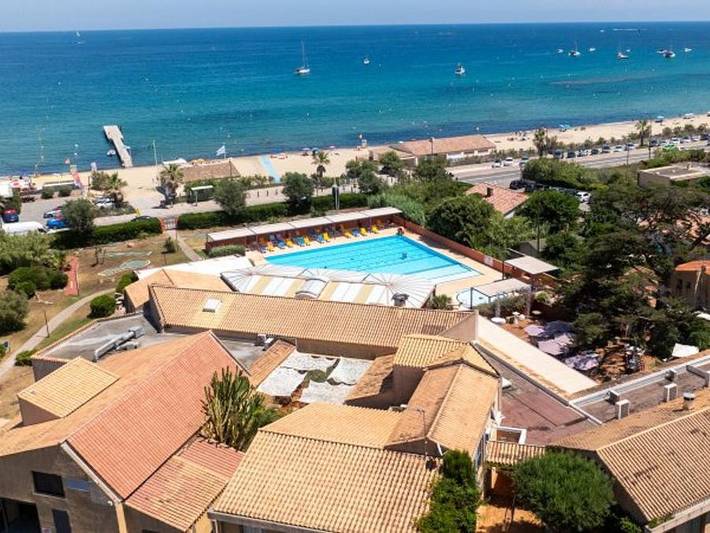 Camping für 2 Personen, mit Terrasse und Kinderpool in Sainte-Maxime