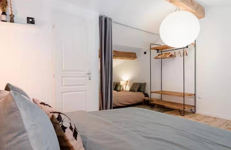 Location de vacances pour 6 personnes, avec vue ainsi que jardin et piscine, animaux acceptés à Graulhet - 3