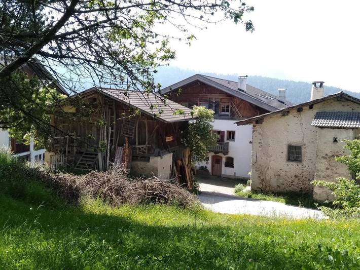 Ferienwohnung für 4 Personen, mit Balkon und Garten sowie Ausblick in Aldein