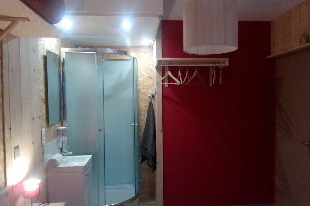 Chalet apartment in resort center with private parking & garage in Gourette, Eaux-Bonnes