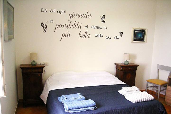 Entire apartment, Angela's House on the Ancient Walls of Todi for 2/4 people in Todi, Perugia Province