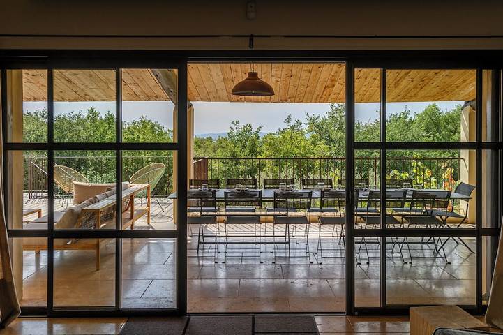 Les Gardis — An Exceptional Provençal Mas in the Heart of the Luberon in Cadenet, Parque natural regional del Luberon