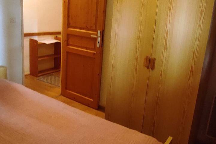 Appartement entier, Grand Appartement à Super Besse pour 6 personnes avec Wifi in Super Besse, Besse-et-Saint-Anastaise
