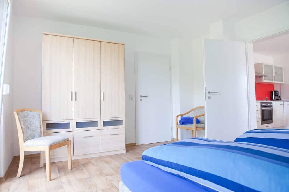 Ganze Wohnung, Ferienwohnung  Hegau auf dem Bauernhof mit Pool, sehr ruhige Lage in Emmingen-Liptingen, Landkreis Tuttlingen