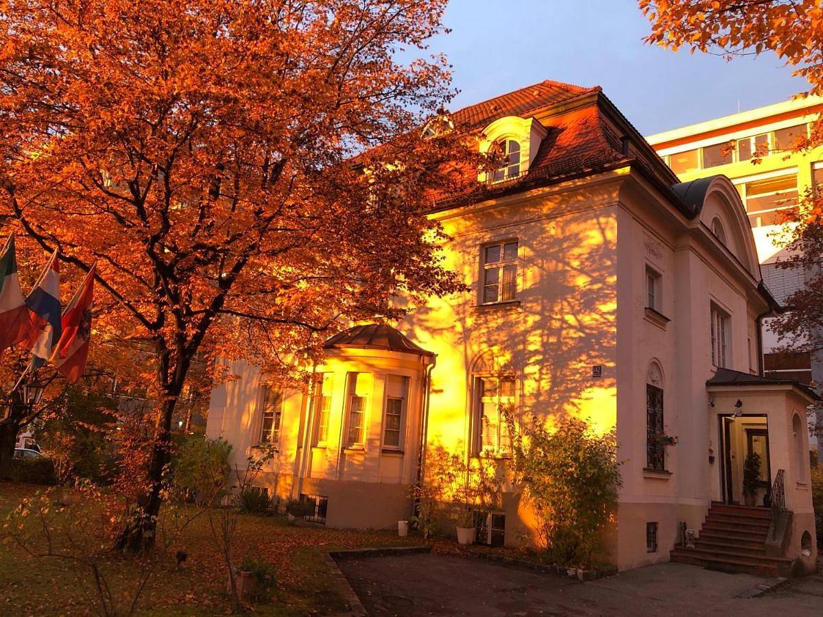 Hotel Galleria in München Thalkirchen, München