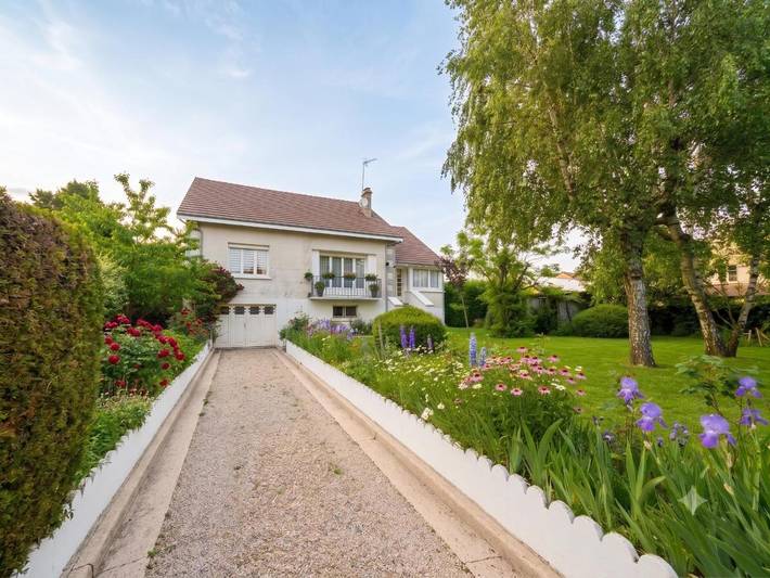 Location de vacances pour 6 personnes, avec Jardin à Magnac-Laval