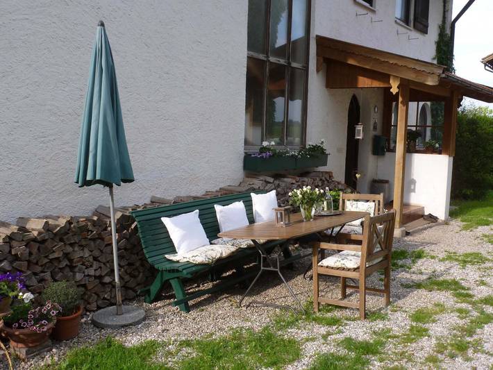 Ganze Ferienwohnung, Ferienwohnungen Antl - Ferienwohnung Ost, 40 qm Dachgeschoss, 1 kombiniertes Wohn- und Schlafzimmer in Höslwang, Chiemsee