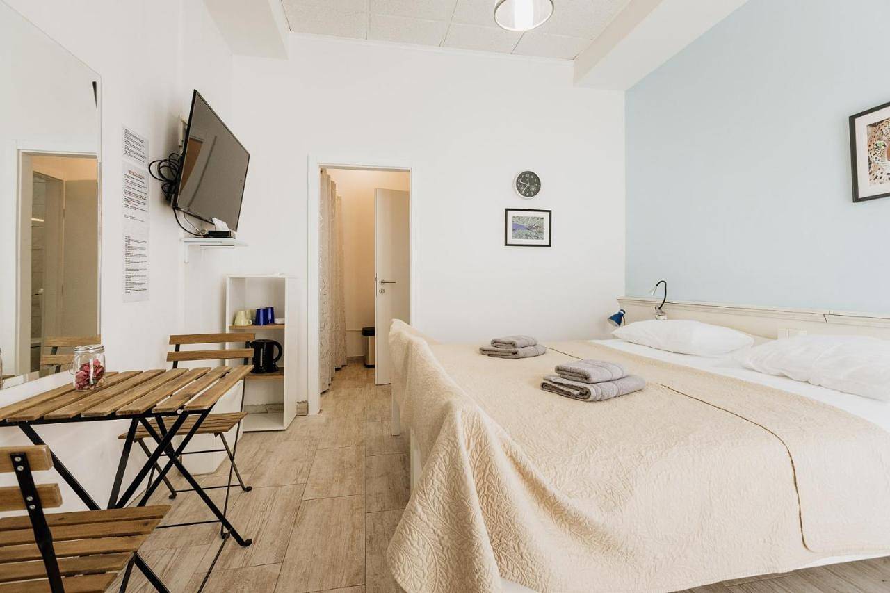 Ivan - nice room, near the see and park in Novigrad, Regio Umag