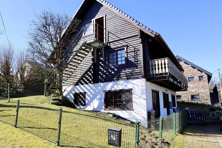 Vakantiehuis voor 15 personen, with tuin and sauna as well as balkon - 1