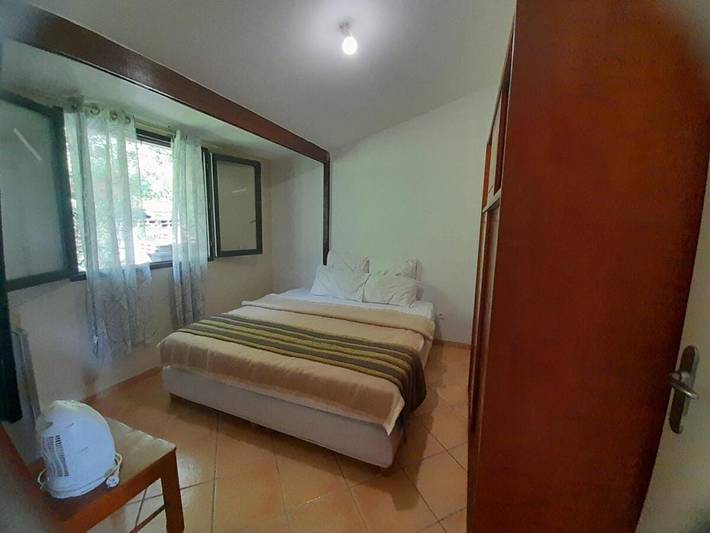 Chalet pour 4 personnes, avec jardin ainsi que terrasse et vue