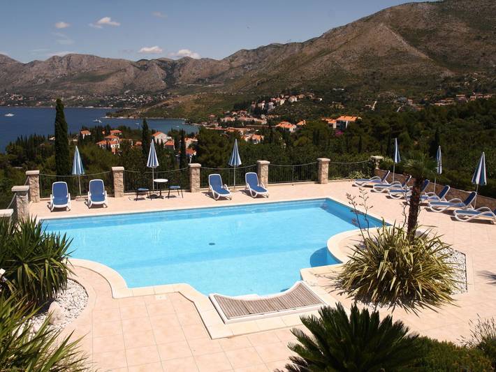 Holiday rental for 2 people, with Hot tub and Pool in Cavtat