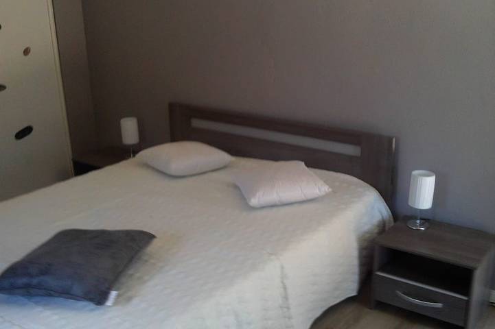 Entire apartment, Small house near the beach L'Immortelle<br>(800 meters on foot). in Belvédère-Campomoro, Arrondissement de Sartène