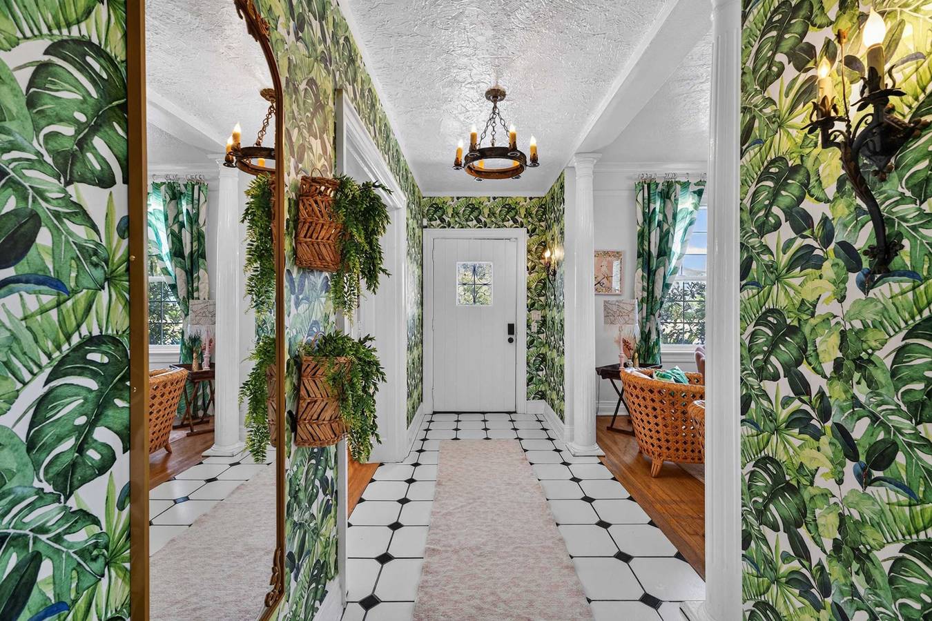 Tranquil Pool Home near Siesta Key Sarasota in Manatee County