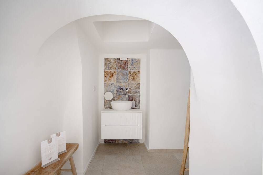 Guesthost Borgo Lucia with pool - Trullo Limoncina in Selva di Fasano, Fasano
