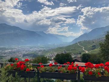 Gîte pour 5 personnes, avec vue et terrasse à Savièse