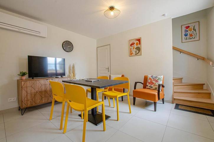 Location de vacances pour 2 personnes, avec jardin et terrasse dans Morvilliers